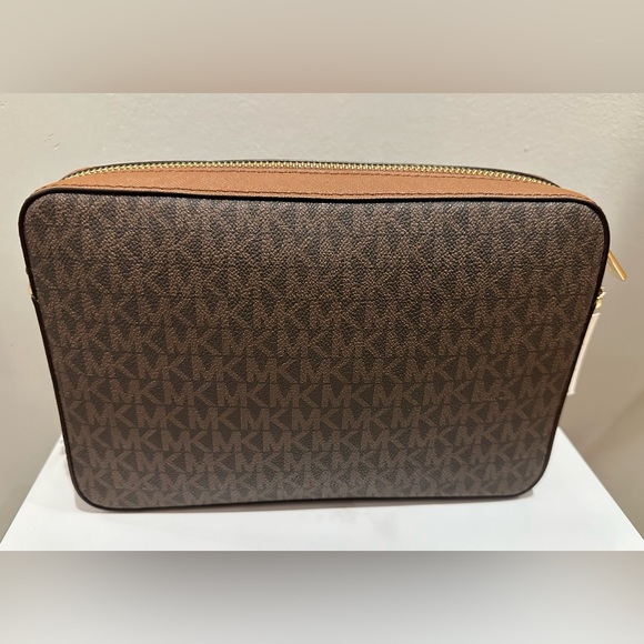Michael Kors Large EW Jet Set Crossbody- Brown & Tan NWT - Picture 4 of 16